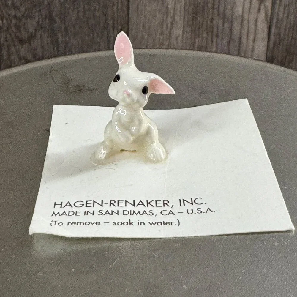 New Vintage Hagen Renaker Miniature Rabbit Bunny Figurine 1989 USA 1 1/8 inches - Picture 1 of 9